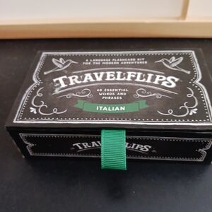 TRAVELFLIPS ITALLIAN LAUGUAGE FLASH CARD IN BOX